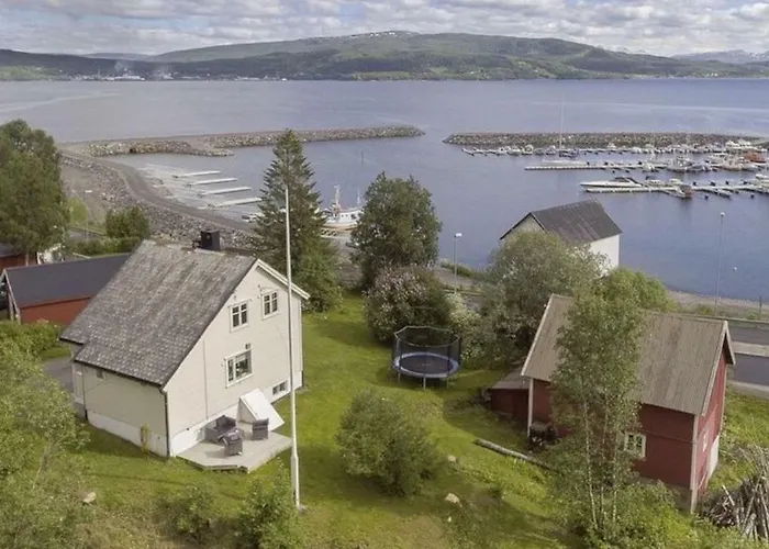 Villa House In Finnsnes